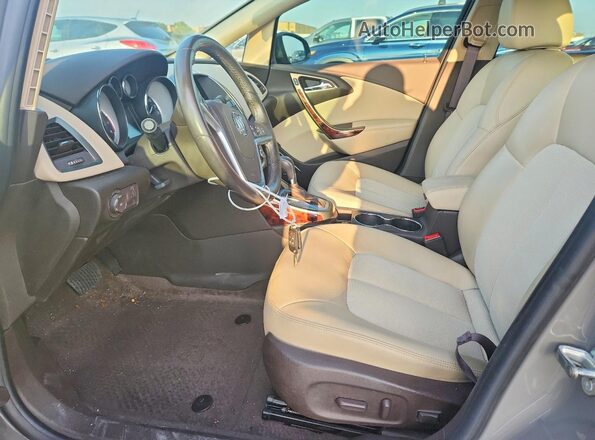 1G4PR5SK3H4102425 2017 BUICK VERANO Tan Вид салону спереду