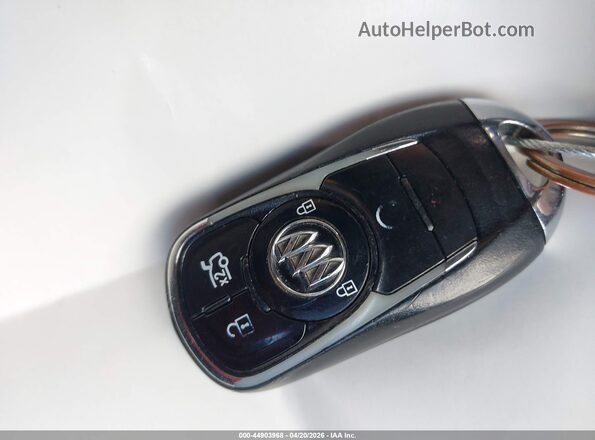 1G4ZP5SS2HU210257 2017 BUICK LACROSSE Blue Widok deski rozdzielczej