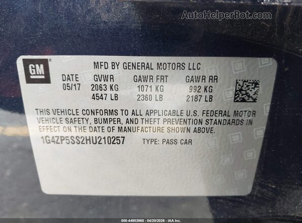 1G4ZP5SS2HU210257 2017 BUICK LACROSSE Blue Widok komory silnika