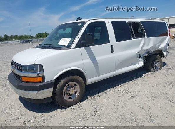 1GAZGPF75S1108376 2025 CHEVROLET EXPRESS White წინა მარცხენა ხედი სამი მეოთხედიდან