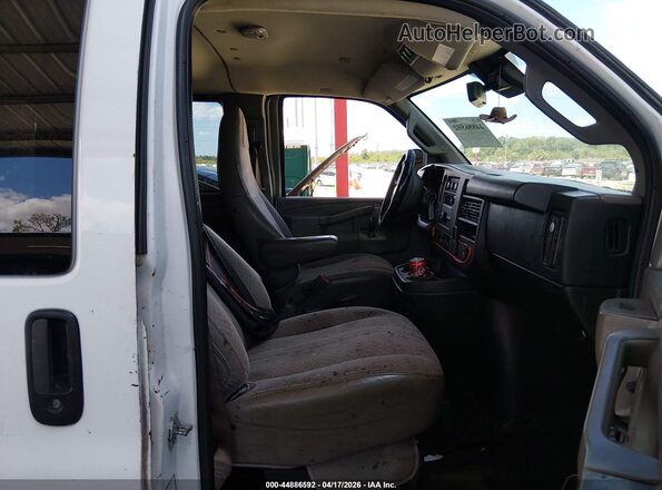 1GAZGPFP4K1145998 2019 CHEVROLET EXPRESS Белый 