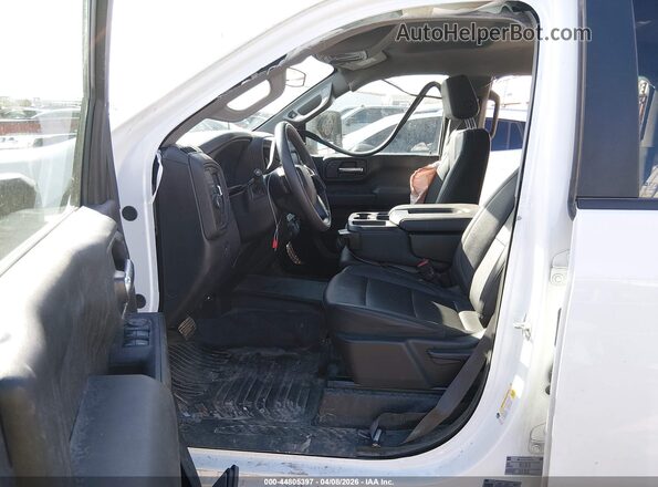 1GC1WLE78RF468613 2024 CHEVROLET SILVERADO White Вид салону спереду