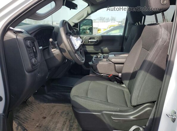 1GC2KLE72TF107482 2026 CHEVROLET SILVERADO White Vista interior delantera