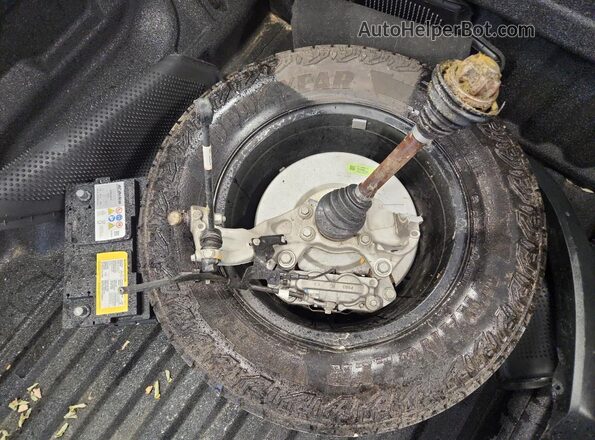 1GCPTEEK3R1270652 2024 CHEVROLET COLORADO Silver Vista del compartimento del motor