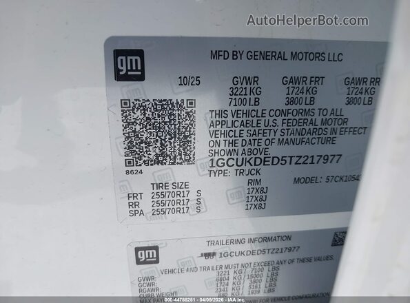 1GCUKDED5TZ217977 2026 CHEVROLET SILVERADO White Widok komory silnika
