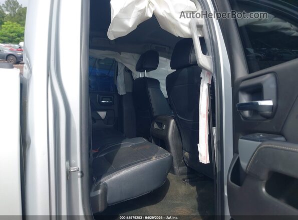1GCVKREC2JZ212466 2018 CHEVROLET SILVERADO Silver 