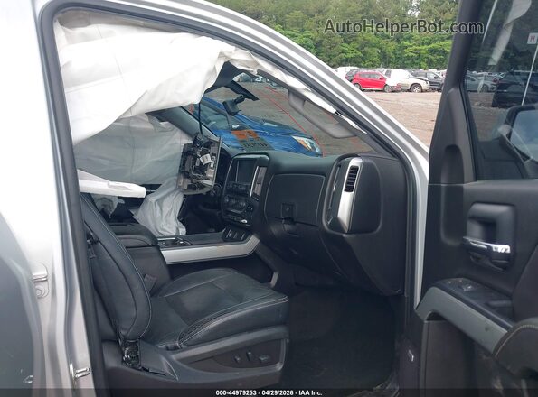 1GCVKREC2JZ212466 2018 CHEVROLET SILVERADO Silver 
