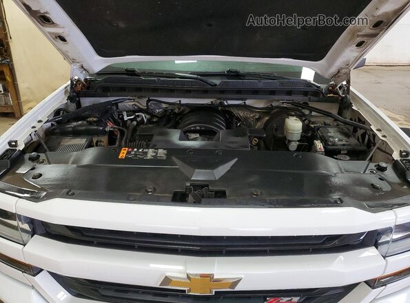 1GCVKREC7JZ188570 2018 CHEVROLET SILVERADO White 