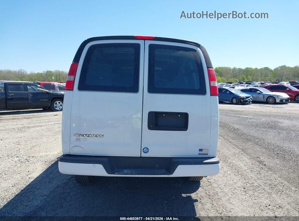 1GCWGAFF8H1129844 2017 CHEVROLET EXPRESS White 
