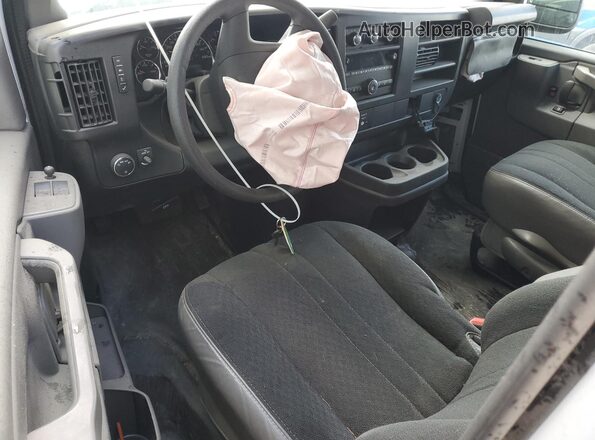 1GCWGAFP9S1195285 2025 CHEVROLET EXPRESS White 