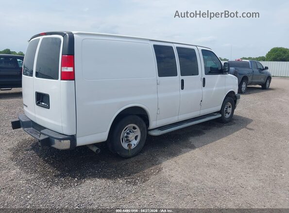1GCWGAFPXR1158868 2024 CHEVROLET EXPRESS White Trasero derecho