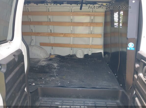 1GCWGAFPXR1158868 2024 CHEVROLET EXPRESS White Vista de la etiqueta del VIN