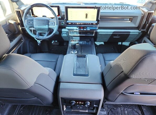 1GKB0RDC8RU100570 2024 GMC HUMMER Gray Dashboard view