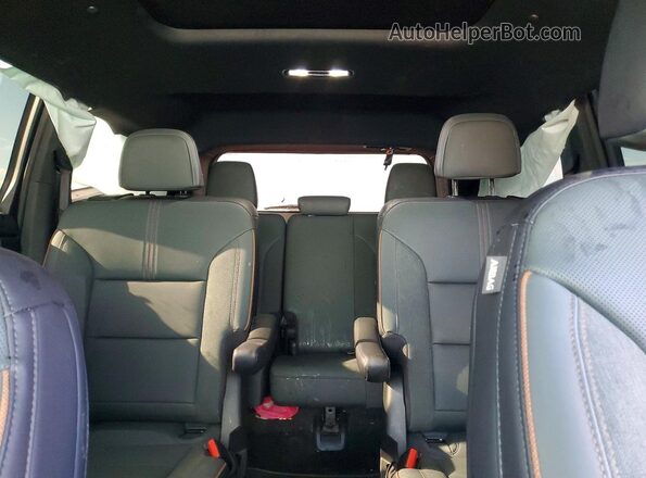 1GKENPRS4SJ157827 2025 GMC ACADIA Белый Вид задних сидений