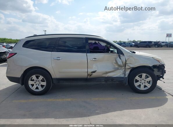 1GNKRGKD0GJ257355 2016 CHEVROLET TRAVERSE Gold Widok wnętrza z tyłu