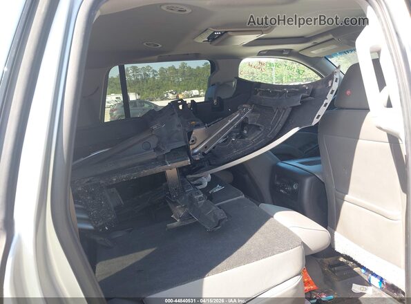 1GNSKBKC7GR365570 2016 CHEVROLET TAHOE Серебряный Вид наклейки с VIN-кодом