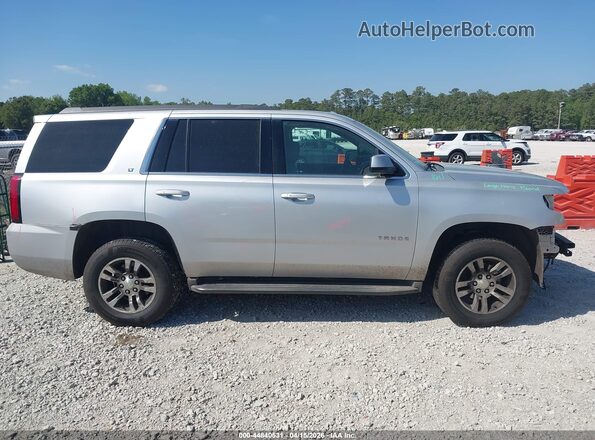 1GNSKBKC7GR365570 2016 CHEVROLET TAHOE Серебряный Вид задней части салона