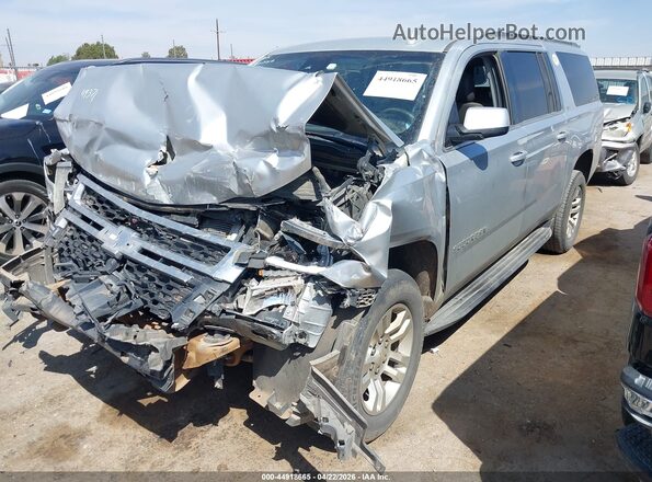 1GNSKHKC4HR224945 2017 CHEVROLET SUBURBAN Silver წინა მარცხენა ხედი სამი მეოთხედიდან
