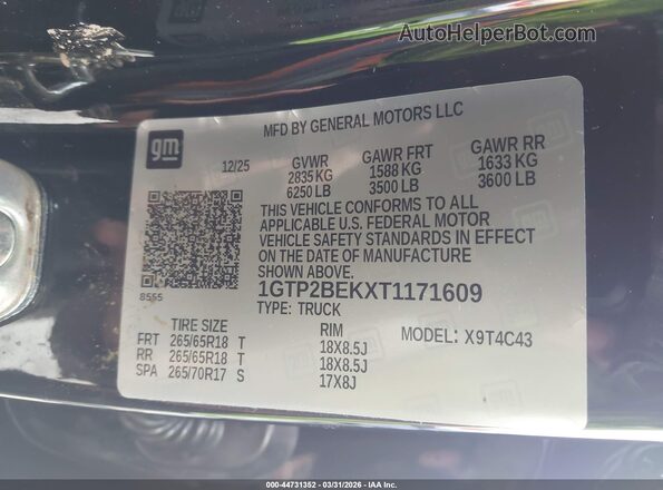 1GTP2BEKXT1171609 2026 GMC CANYON Black Widok komory silnika