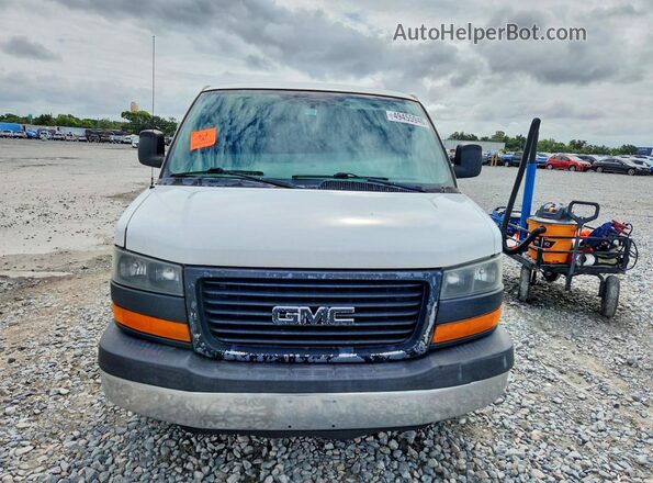 1GTW7AFF0G1901798 2016 GMC SAVANA Белый Вид спереди