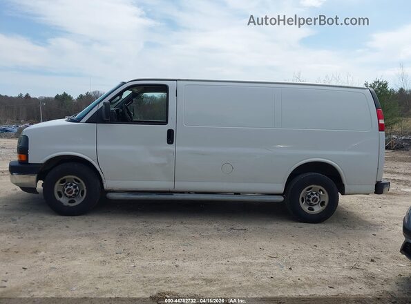 1GTW7AFF0H1908641 2017 GMC SAVANA 2500 White Սալոնի 360 աստիճան տեսք