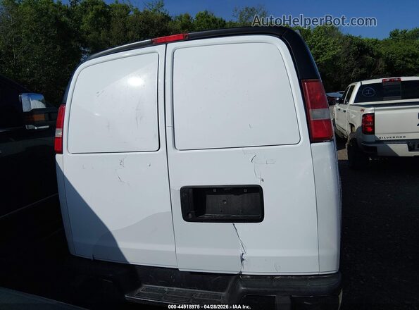 1GTW7AFF2G1907151 2016 GMC SAVANA 2500 White 