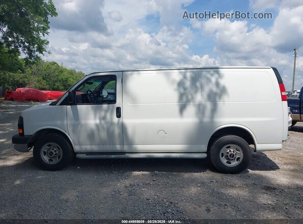 1GTW7AFF6G1903409 2016 GMC SAVANA 2500 Белый 