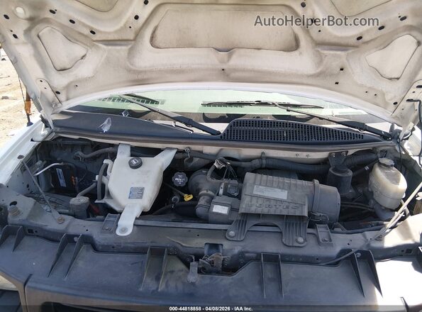 1GTW7AFF6H1154435 2017 GMC SAVANA 2500 White Widok z tyłu