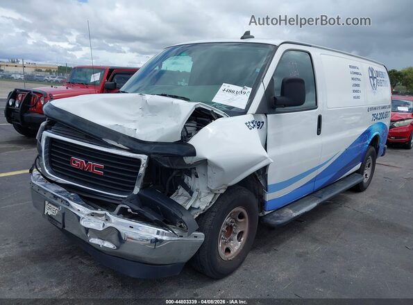 1GTW7AFG3K1314528 2019 GMC SAVANA 2500 White Front view