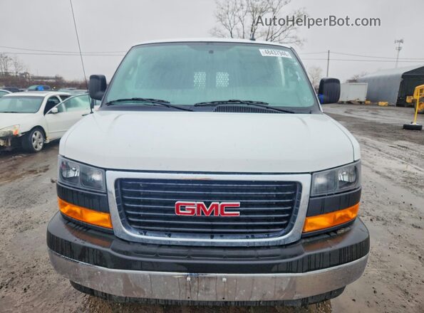 1GTW7AFP1S1166735 2025 GMC SAVANA White წინა ხედი