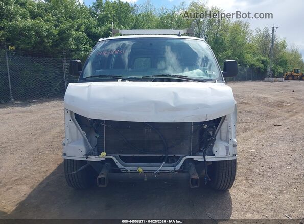 1GTW7AFP3M1203156 2021 GMC SAVANA CARGO Белый Вид задней части салона
