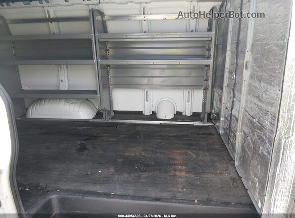 1GTW7AFP3P1174973 2023 GMC SAVANA CARGO Белый Вид наклейки с VIN-кодом
