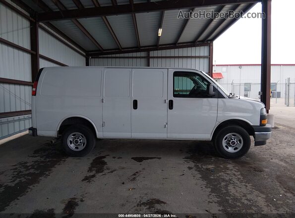 1GTW7AFP3P1174973 2023 GMC SAVANA CARGO Белый 