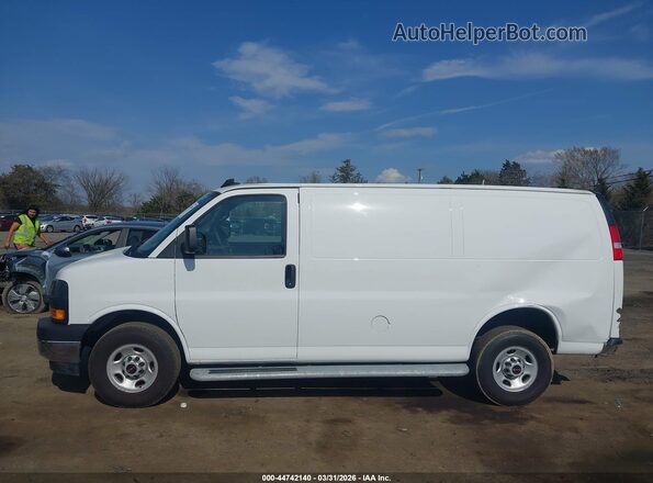 1GTW7AFP3R1240084 2024 GMC SAVANA CARGO White სალონის 360-გრადუსიანი ხედი