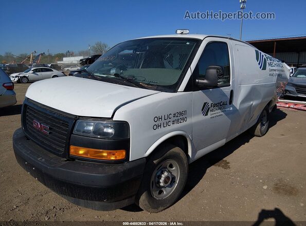 1GTW7AFP6P1115853 2023 GMC SAVANA CARGO Белый Передняя левая четверть