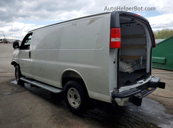 1GTW7AFP6S1174572 2025 GMC SAVANA White უკანა მარცხენა