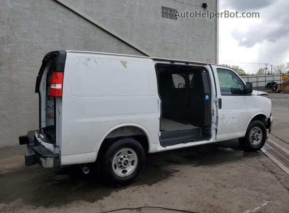 1GTW7AFP6S1174572 2025 GMC SAVANA White 