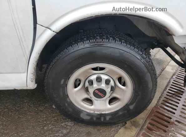 1GTW7AFP6S1174572 2025 GMC SAVANA White 