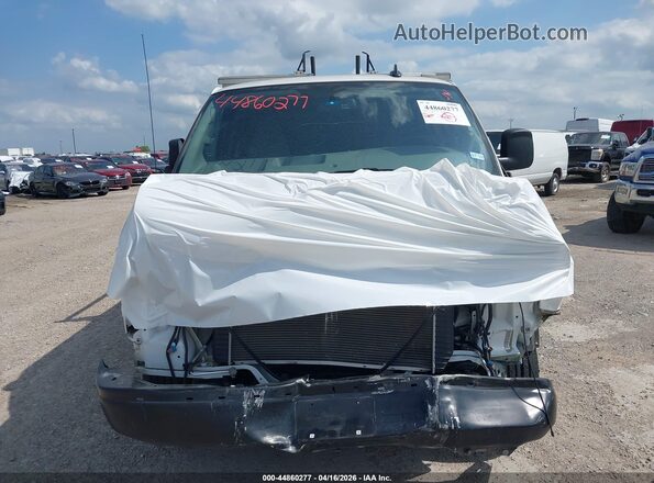 1GTW7AFPXR1196052 2024 GMC SAVANA CARGO White Դիմացի տեսք
