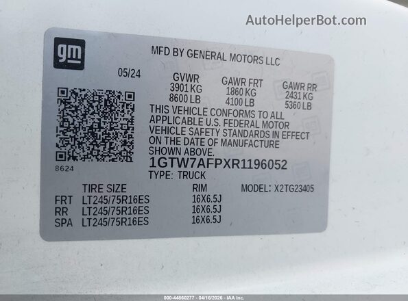 1GTW7AFPXR1196052 2024 GMC SAVANA CARGO White Շարժիչի բաժամունքի տեսք