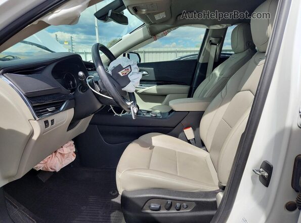 1GYFZDR49NF100593 2022 CADILLAC XT4 White Вид салону спереду