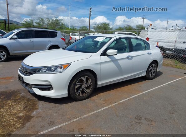 1HGCR2F3XGA067775 2016 HONDA ACCORD White Передня ліва чверть