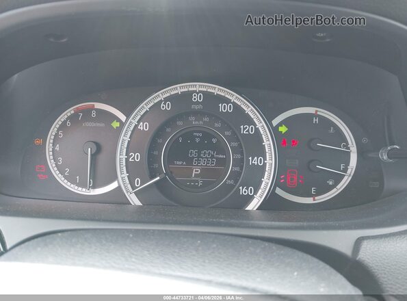 1HGCR2F3XGA067775 2016 HONDA ACCORD White Вид задніх сидінь
