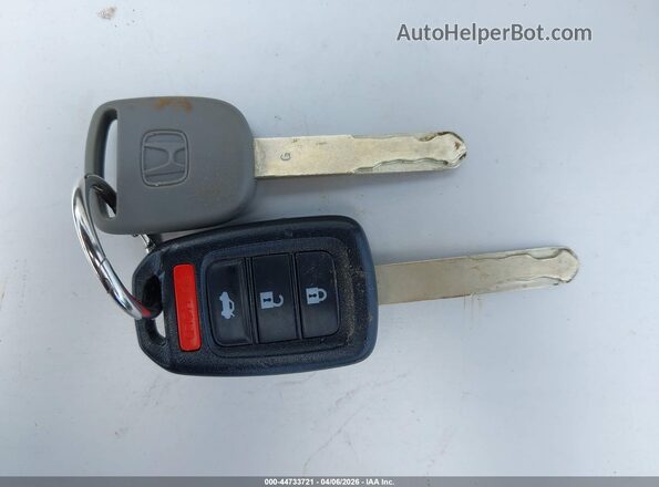 1HGCR2F3XGA067775 2016 HONDA ACCORD White Вид панелі приладів