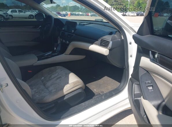 1HGCV1F12LA123657 2020 HONDA ACCORD Белый Вид салона спереди