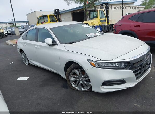 1HGCV1F17KA071926 2019 HONDA ACCORD White Vista interior de 360 grados