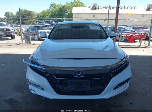 1HGCV2F93KA026462 2019 HONDA ACCORD White Вид щитка приладів