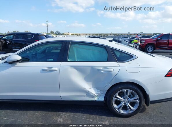 1HGCY1F25SA086148 2025 HONDA ACCORD White Widok z przodu