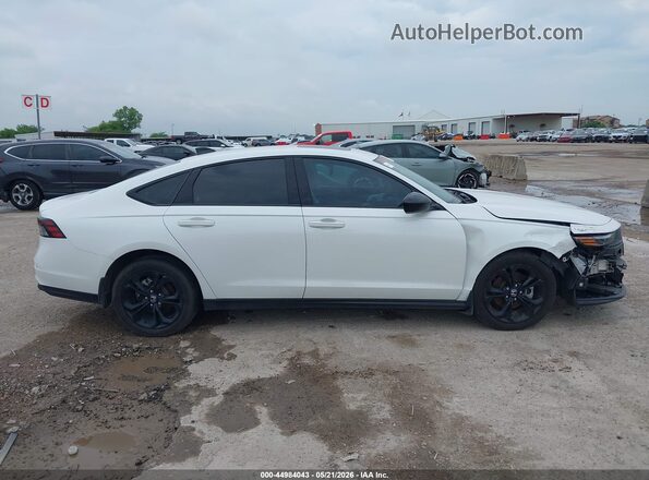 1HGCY1F41SA006846 2025 HONDA ACCORD White Вид задньої частини салону