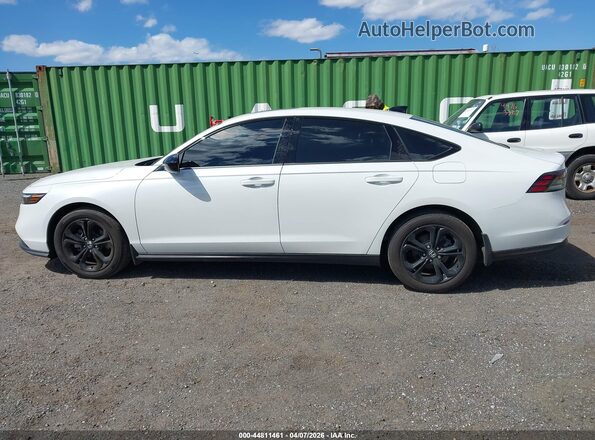 1HGCY1F44SA056978 2025 HONDA ACCORD White სალონის 360-გრადუსიანი ხედი